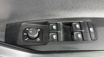 2025 Volkswagen 1.0 TSI Match Euro 6 5-door (Grey) - Image: 19