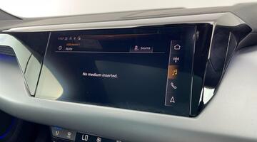 2022 Audi 93.4kWh Auto quattro 4-door (Grey) - Image: 22