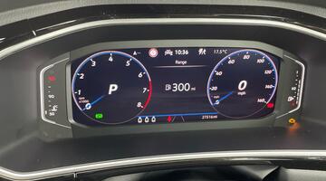 2022 Volkswagen TSI R-Line DSG Euro 6 5-door (Red) - Image: 12