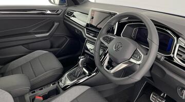 2025 Volkswagen TSI R-Line DSG Euro 6 5-door (Multicolour) - Image: 6