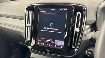 2024 Volvo 2.0 B3 MHEV Plus DCT Auto Euro 6 5-door (Grey) - Image: 31