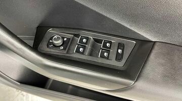 2020 Volkswagen TSI EVO R-Line Euro 6 5-door (Multicolour) - Image: 24