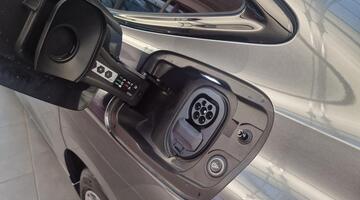 2025 Audi A6 Sportback Edition 1 e-tron 210,00 kW (Grey) - Image: 17