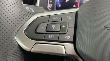 2025 Volkswagen TSI R-Line DSG Euro 6 5-door (Multicolour) - Image: 12