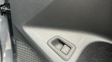 2025 Volkswagen TSI eHybrid 19.7kWh GTE DSG Euro 6 5-door (Grey) - Image: 25