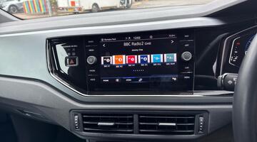 2023 Volkswagen 1.0 TSI R-Line DSG Euro 6 5-door (Black) - Image: 7