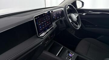 2025 Volkswagen ETSI MHEV Match DSG Euro 6 5-door (Black) - Image: 2