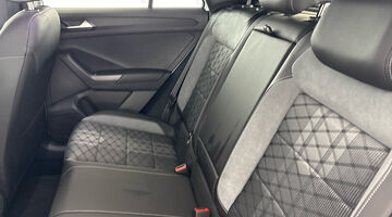 2025 Volkswagen TSI R-Line DSG Euro 6 5-door (White) - Image: 32