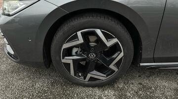 2025 Volkswagen ETSI MHEV R-Line DSG Euro 6 5-door (Grey) - Image: 30