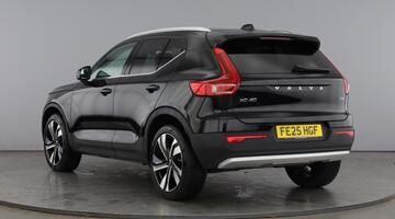 2025 Volvo 2.0 B4 MHEV Ultra Bright DCT Auto Euro 6 5-door (Black) - Image: 3