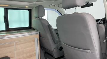 2020 Volkswagen 2.0 TDI Coast DSG Euro 6 4-door (Multicolour) - Image: 23