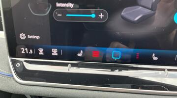 2025 Volkswagen ETSI MHEV R-Line DSG Euro 6 5-door (Grey) - Image: 17