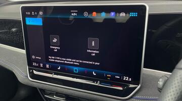 2025 Volkswagen TSI eHybrid 19.7kWh R-Line DSG Euro 6 5-door (Silver) - Image: 22