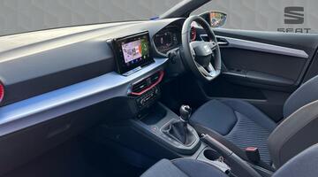 2025 SEAT 1.0 TSI FR Black Edition Euro 6 5-door (Grey) - Image: 2