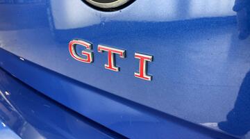 2021 Volkswagen 2.0 TSI GTI+ DSG Euro 6 5-door (Blue) - Image: 32