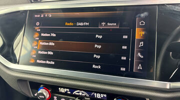 2019 Audi 2.0 TFSI 40 S line S Tronic quattro Euro 6 5-door (Blue) - Image: 17