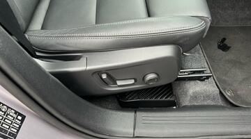 2025 Volvo 2.0 B4 MHEV Ultra Dark DCT Auto Euro 6 5-door (Silver) - Image: 55