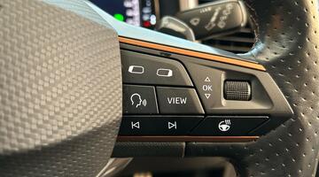 2022 CUPRA 2.0 TSI VZ1 DSG 4-doorive Euro 6 5dr (Grey) - Image: 21