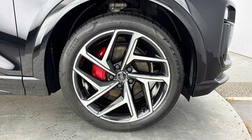 2025 Audi 100kWh Performance Edition 1 Auto 5-door (Black) - Image: 5