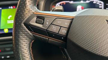 2022 CUPRA 2.0 TSI VZ1 DSG 4-doorive Euro 6 5dr (Grey) - Image: 20