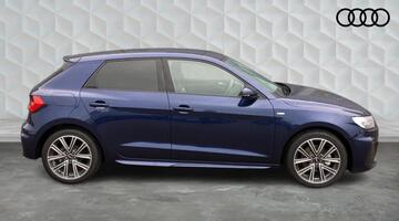 2025 Audi 1.0 TFSI 30 S line Sportback S Tronic Euro 6 5-door (Blue) - Image: 4