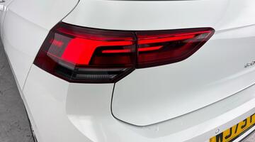 2023 Volkswagen TSI Style Euro 6 5-door (White) - Image: 32