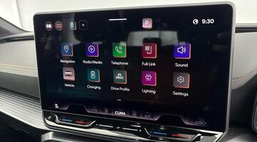 2025 CUPRA EHybrid 25.8kWh V1 DSG Euro 6 5-door (Grey) - Image: 18