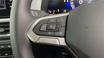 2025 Volkswagen 1.0 TSI Style Euro 6 5-door (Multicolour) - Image: 24