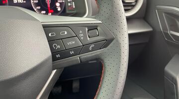 2025 SEAT 1.0 TSI FR Black Edition Euro 6 5-door (Multicolour) - Image: 24