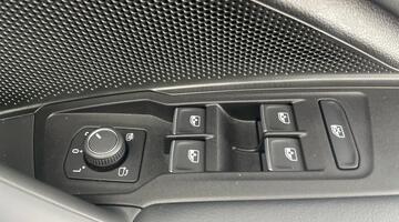 2025 Volkswagen TSI eHybrid 19.7kWh Elegance DSG Euro 6 5-door (Black) - Image: 19