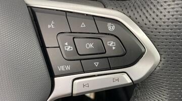 2025 Volkswagen TSI R-Line DSG 2WD Euro 6 2-door (Blue) - Image: 24