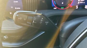 2025 Škoda TSI iV 25.7kWh SportLine DSG Euro 6 5-door (Grey) - Image: 28