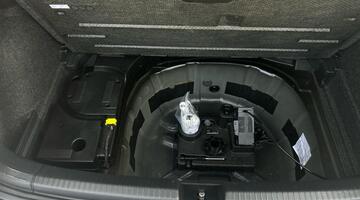 2020 Volkswagen 1.0 EVO beats Euro 6 5-door (Black) - Image: 21