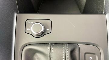 2025 Audi 1.0 TFSI 30 S line Sportback S Tronic Euro 6 5-door (Black) - Image: 7