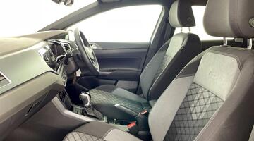 2022 Volkswagen 1.0 TSI R-Line DSG Euro 6 5-door (Silver) - Image: 42