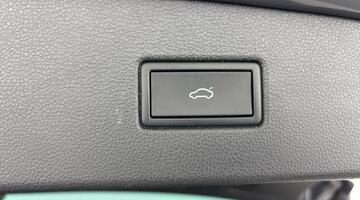 2023 Volkswagen 2.0 TDI R-Line DSG Euro 6 5-door (Grey) - Image: 36