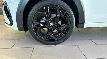 2025 Volkswagen TSI Black Edition DSG Euro 6 5-door (Multicolour) - Image: 14