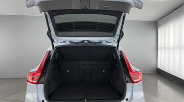 2025 Volvo 2.0 B4 MHEV Plus DCT Auto Euro 6 5-door (Blue) - Image: 12