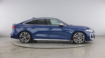 2025 Audi 3.0 TFSI Launch Edition Saloon S Tronic quattro Euro 6 5-door (Blue) - Image: 4