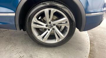 2024 Volkswagen TSI R-Line Edition DSG Euro 6 5-door (Blue) - Image: 32