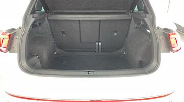 2022 Volkswagen 2.0 TDI R-Line DSG Euro 6 5-door (White) - Image: 30