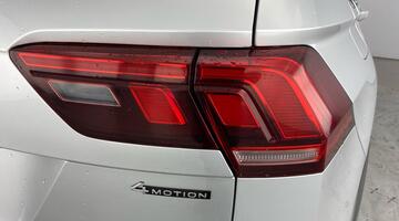 2020 Volkswagen 2.0 TDI R-Line DSG 4Motion Euro 6 5-door (Silver) - Image: 29