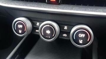 2025 Škoda TSI e-TEC MHEV SE L DSG Euro 6 5-door (Grey) - Image: 32