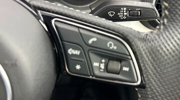 2019 Audi TDI 30 S line Euro 6 5-door (Black) - Image: 24