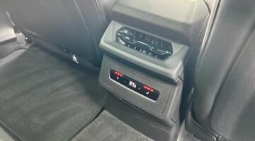 2025 Audi 100kWh Edition 1 Auto quattro 5-door (Grey) - Image: 9