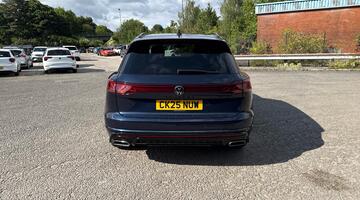 2025 Volkswagen 3.0 TDI V6 Black Edition Tiptronic 4Motion Euro 6 5-door (Blue) - Image: 22
