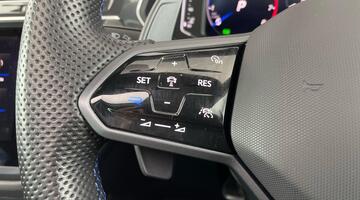 2022 Volkswagen 2.0 TSI R DSG 4Motion Euro 6 5-door (White) - Image: 21