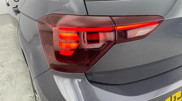 2023 Volkswagen 1.0 TSI Life Euro 6 5-door (Grey) - Image: 28