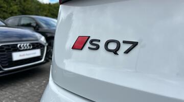 2025 Audi 4.0 TFSI V8 Black Edition Tiptronic quattro Euro 6 5-door (White) - Image: 21