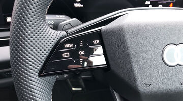 2025 Audi 2.0 TFSI S line Saloon S Tronic Euro 6 5-door (Blue) - Image: 26